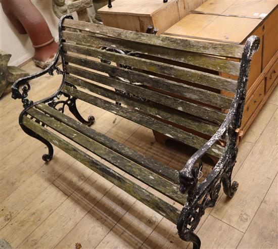 A garden bench and two bench ends Bench W.125cm